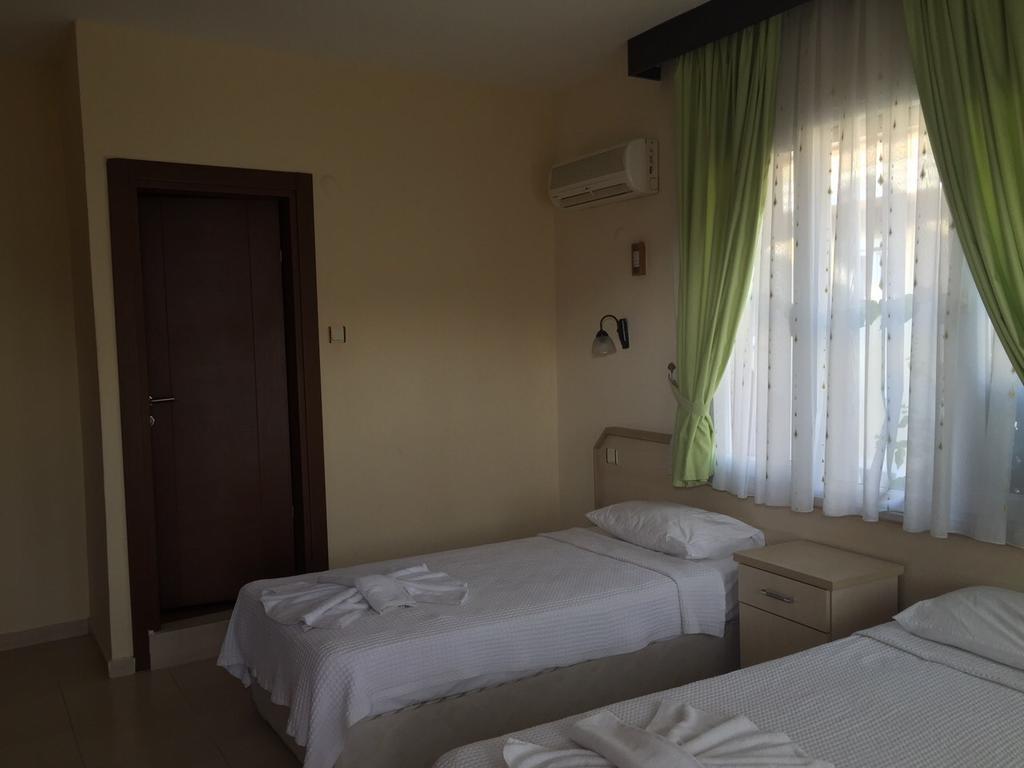 Besik Hotel Fethiye Esterno foto