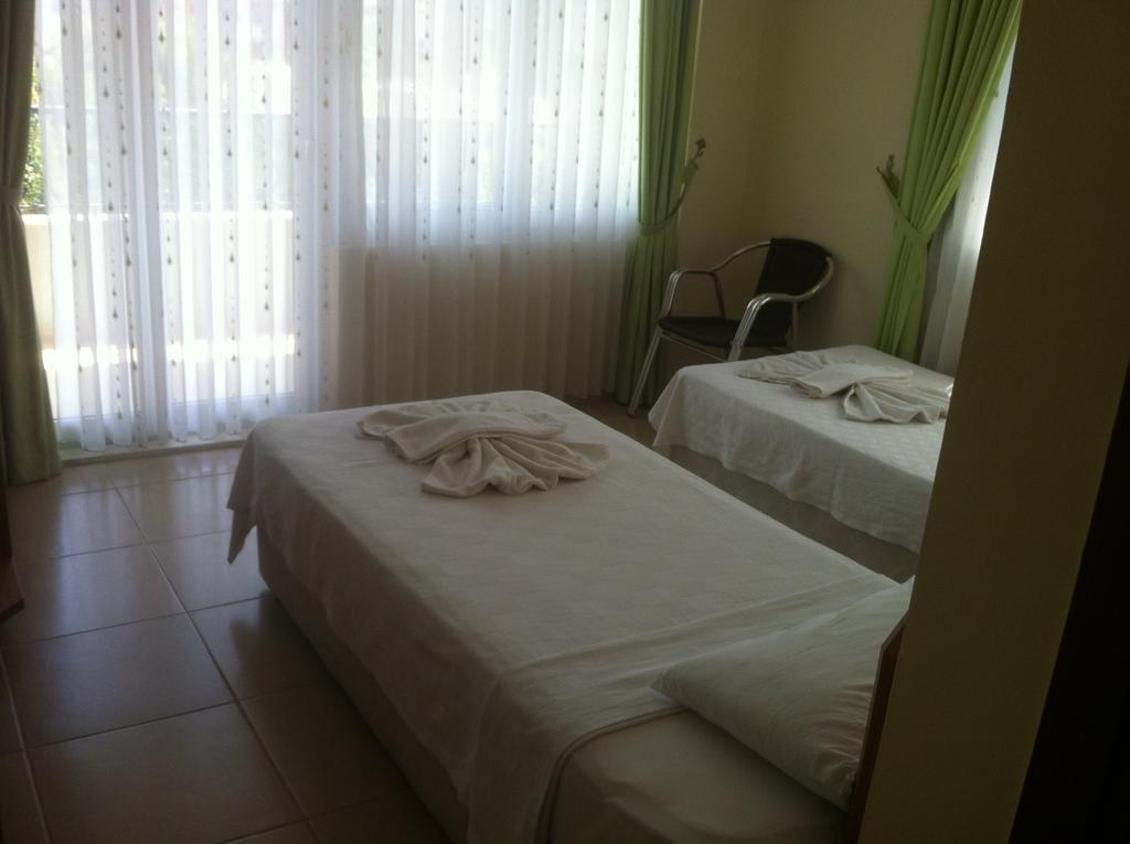 Besik Hotel Fethiye Esterno foto
